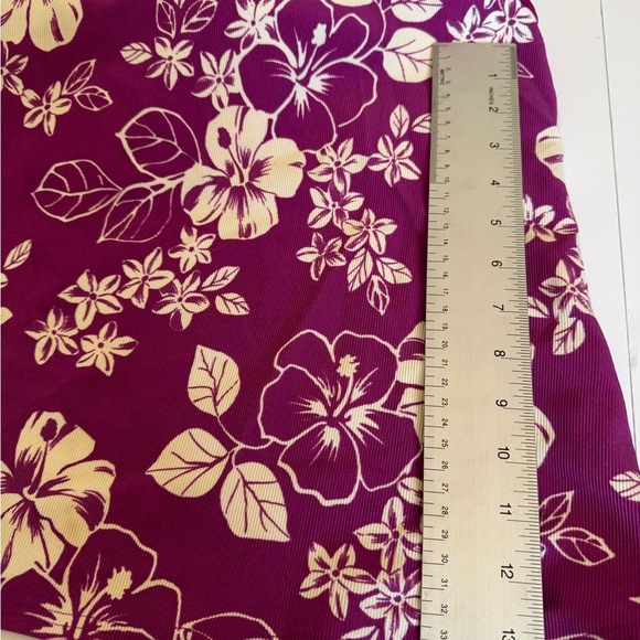 LL bean woman’s swim top - Picture 5 of 7